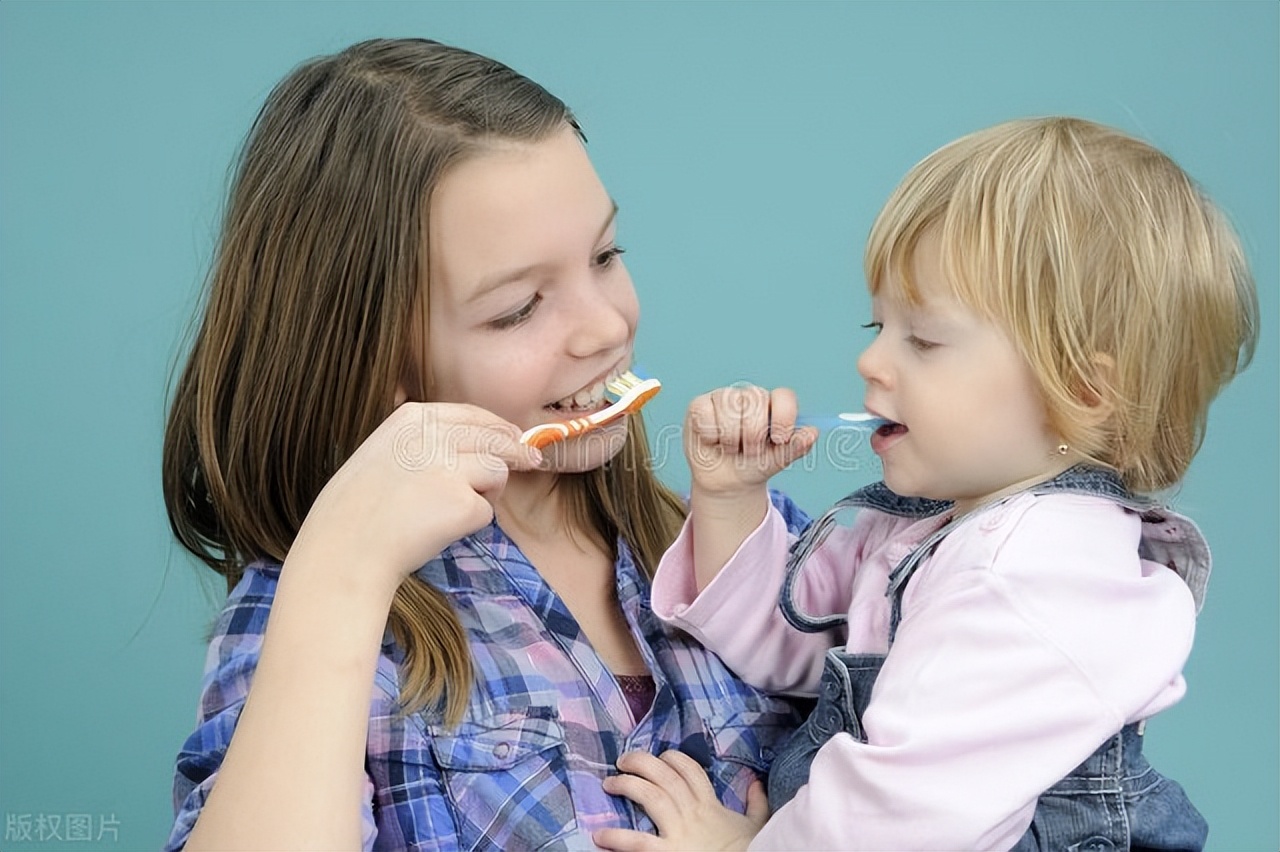 宝宝多大开始能用电动牙刷,宝宝用电动牙刷管用吗