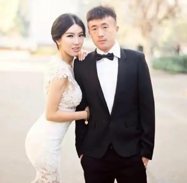 中国男足目前该批评还是鼓励,中国男足为什么被吐槽