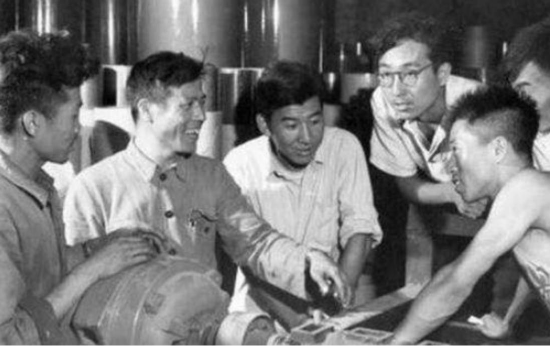 1961年，沈阳615厂800两黄金被窃，周恩来震怒：这是国家的救命钱