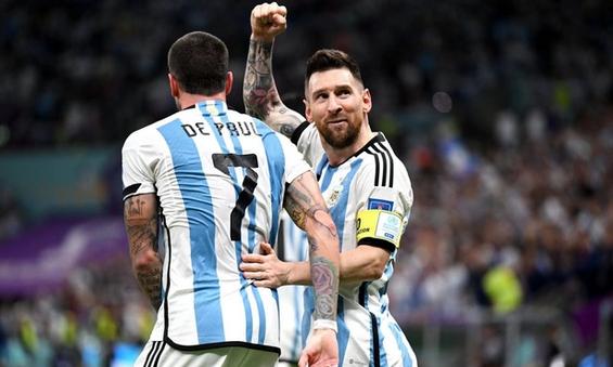 梅西和c罗的高光时刻,梅西5夺金球视频完整版