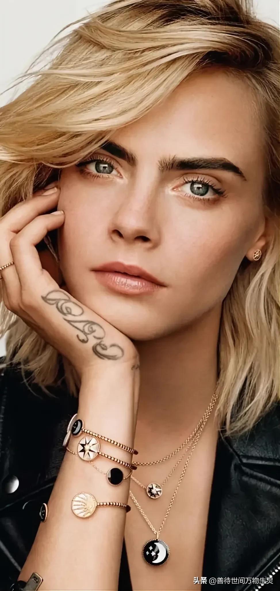 英国超模卡拉迪瓦伊,英国超模卡拉迪瓦伊海边