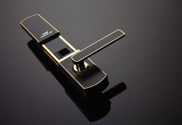 智能锁如何选择带摄像头更实用,智能锁哪款值得买性价比高入门级