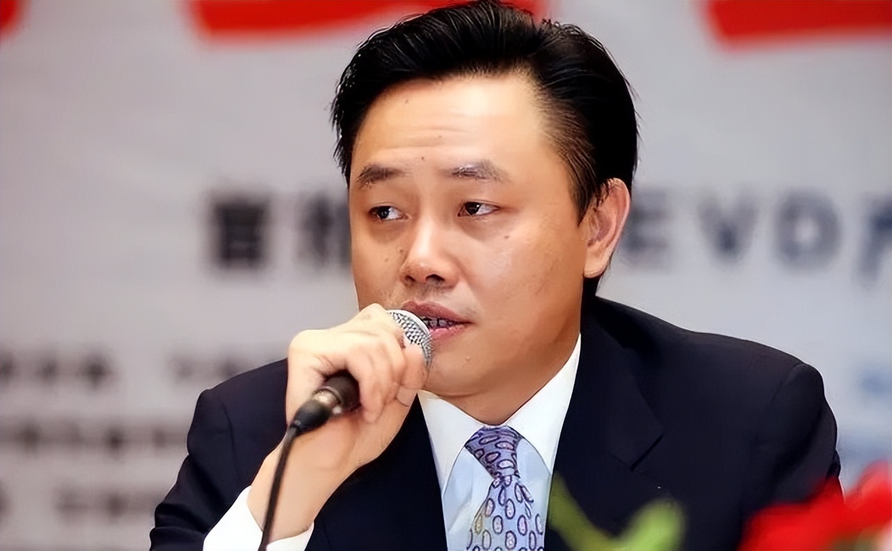 黄光裕:入狱11年,银行账户躺着225亿,出狱后过得如何