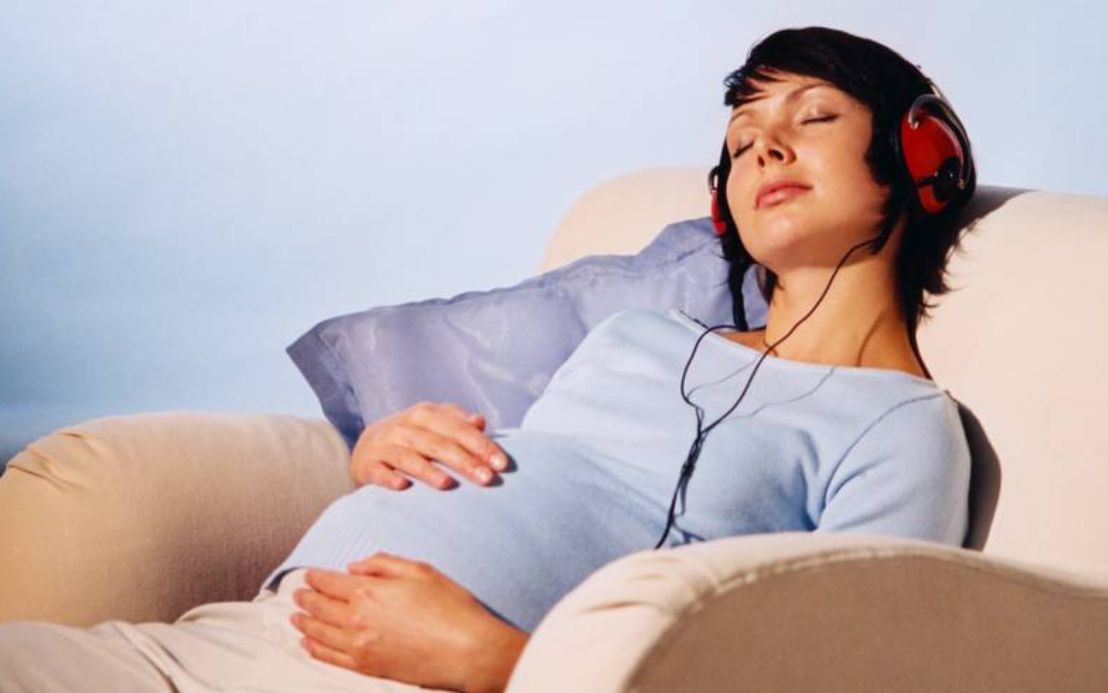 张碧晨分娩照首曝光，孩子33周早产体重3斤多，为何会有早产？