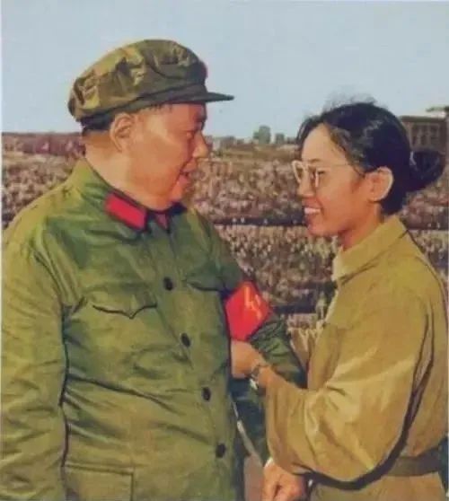 楂樻櫠鍏ず,楂樻櫠鑻辨枃