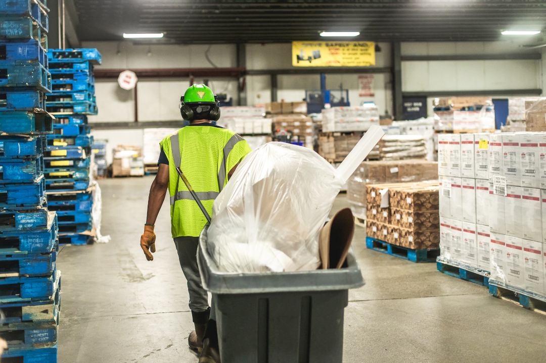 美国的工厂童工,媒体曝光美国800多家公司童工问题