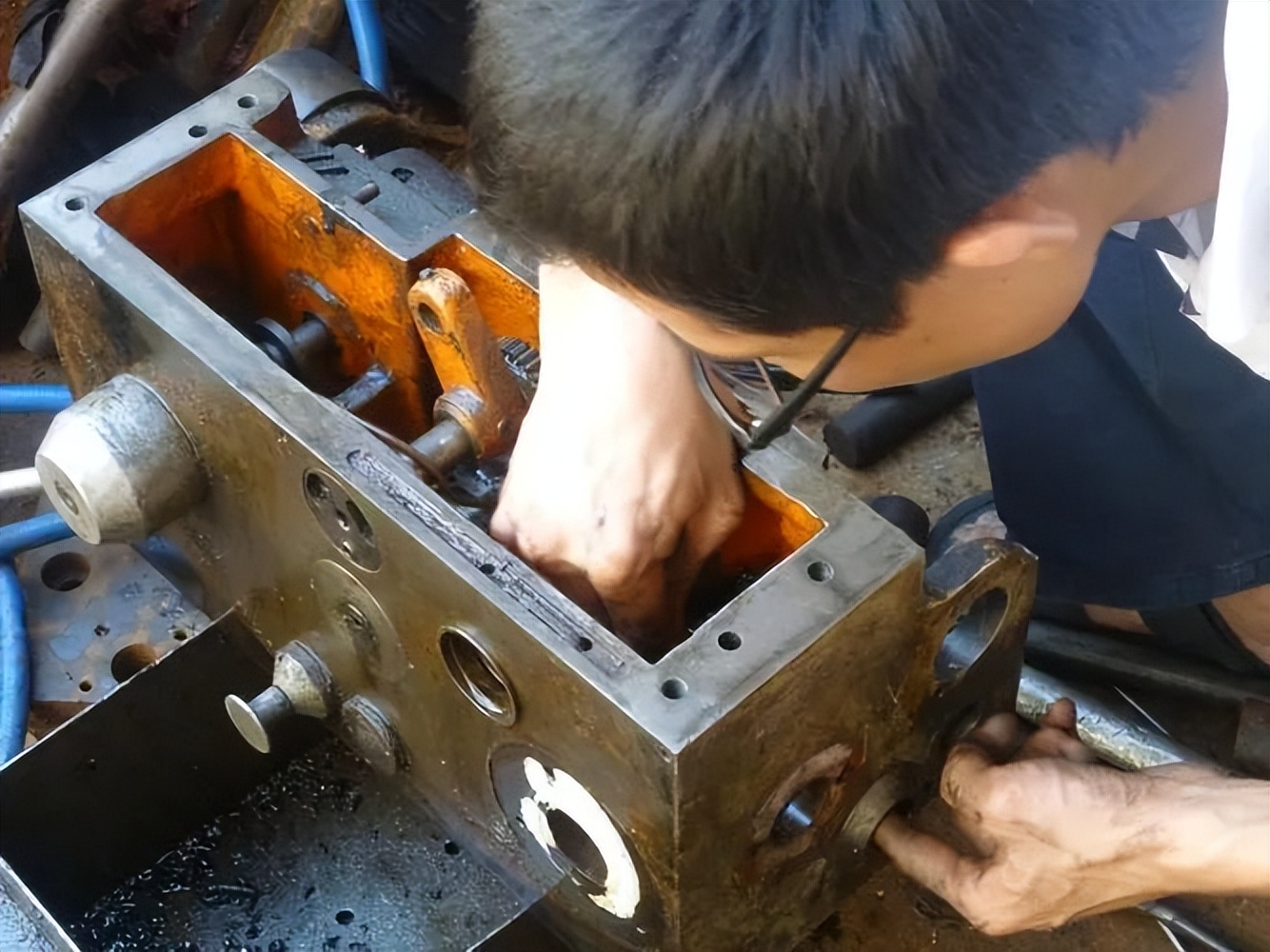 学维修数控车床难吗,数控老师傅一个月工资20000