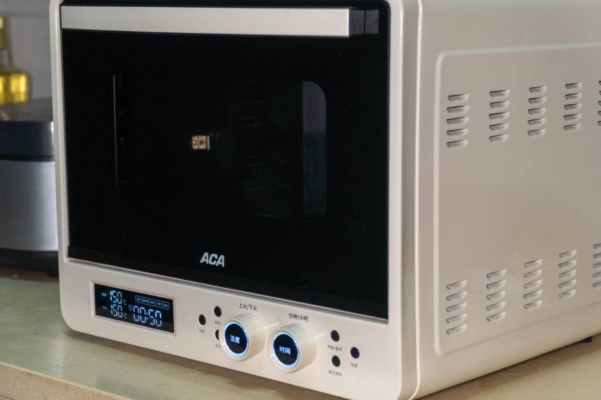 acaa8烤箱测评,厨房神器颜值爆表
