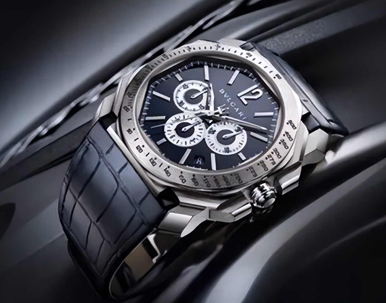 香港乱不乱我说了算？香港狂人季炳雄，遭全球通缉为何只判17年