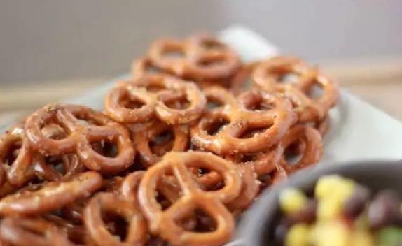 不甜的零食推荐俄罗斯零食,各种俄罗斯好零食