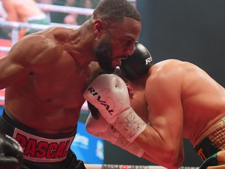 前世界拳王让·帕斯卡在赛后采访中,对裁判打分表达了强烈不满