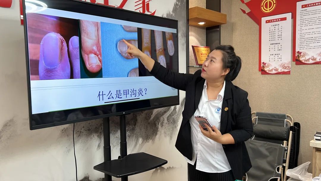 小产业大作为︱大连修脚妹获评省劳模走出人生高光时刻