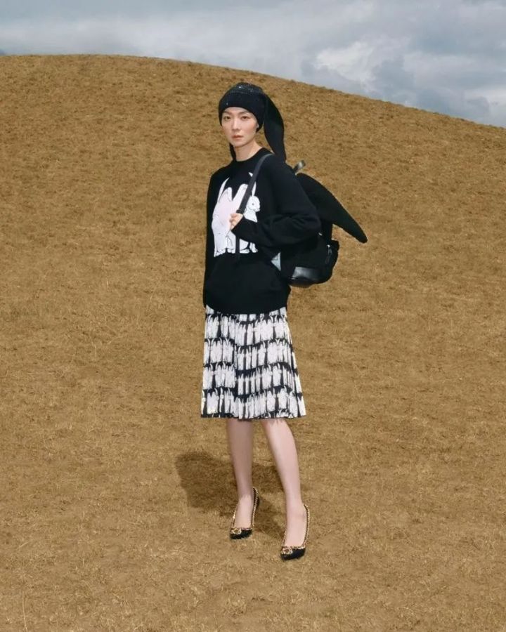 2023兔系氛围穿搭|盘点7个时尚品牌「兔年胶囊」，你喜欢哪一款？