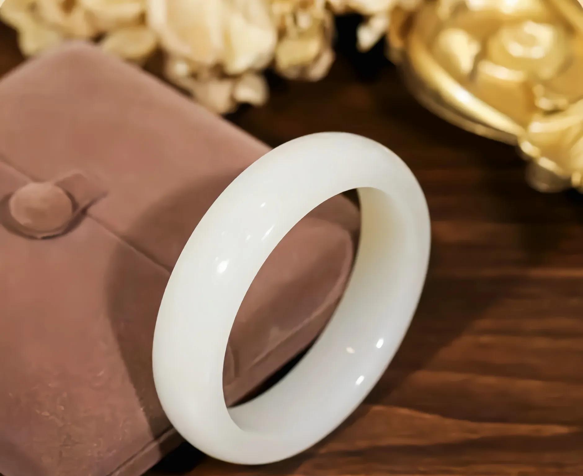 情人节送老婆什么礼物最好实用,正在追的女生情人节送什么礼物