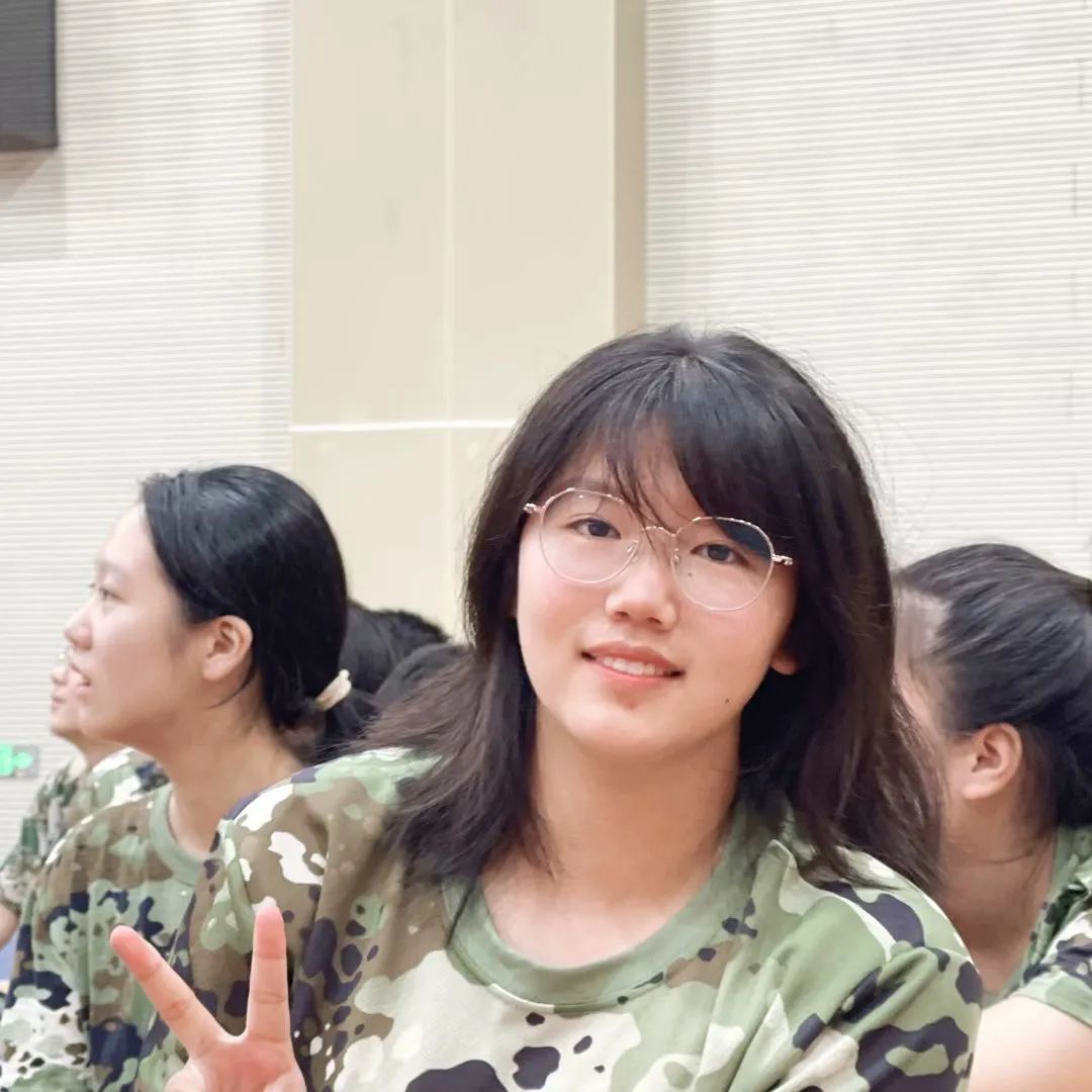 杩峰僵鍐涜绯诲垪,杩峰僵鍐涜鐗硅緫