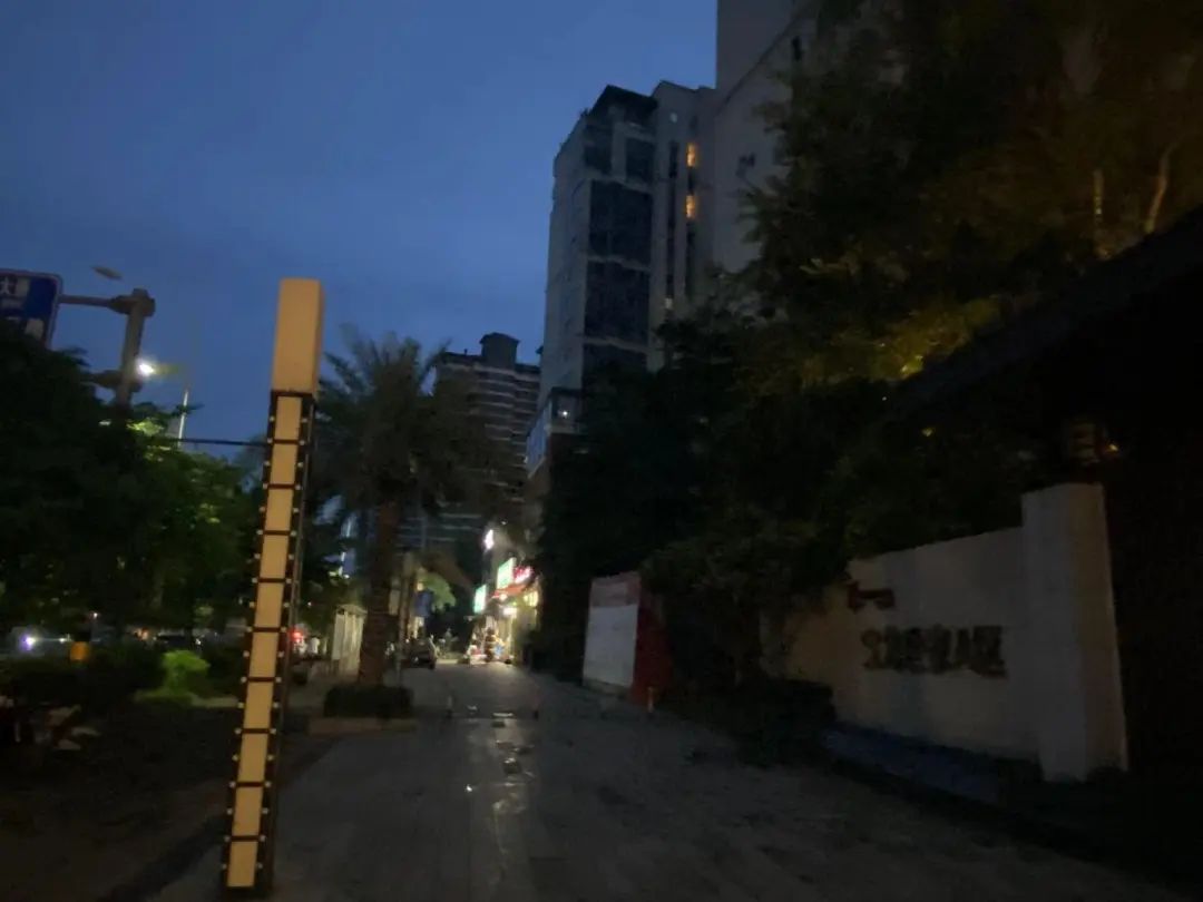 晚上探险吓了一跳,探房海口宝龙城