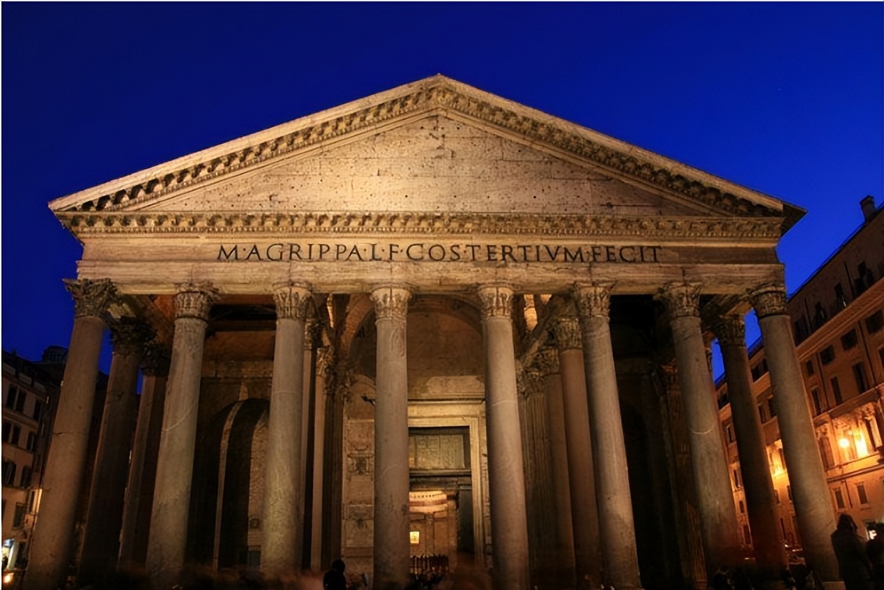 浅谈十六世纪，在罗马私人祭品中，圣母怜子图的历史和意义