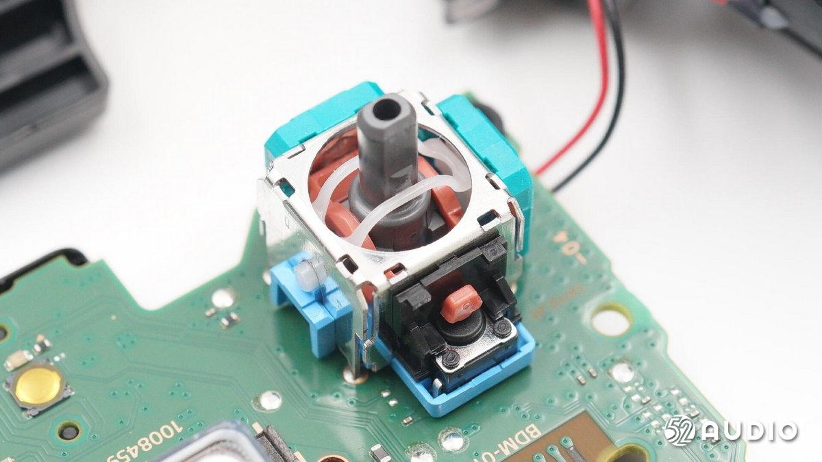 索尼ps5dualsenseplaystation,索尼ps5dualsenseedge手柄怎么换手柄