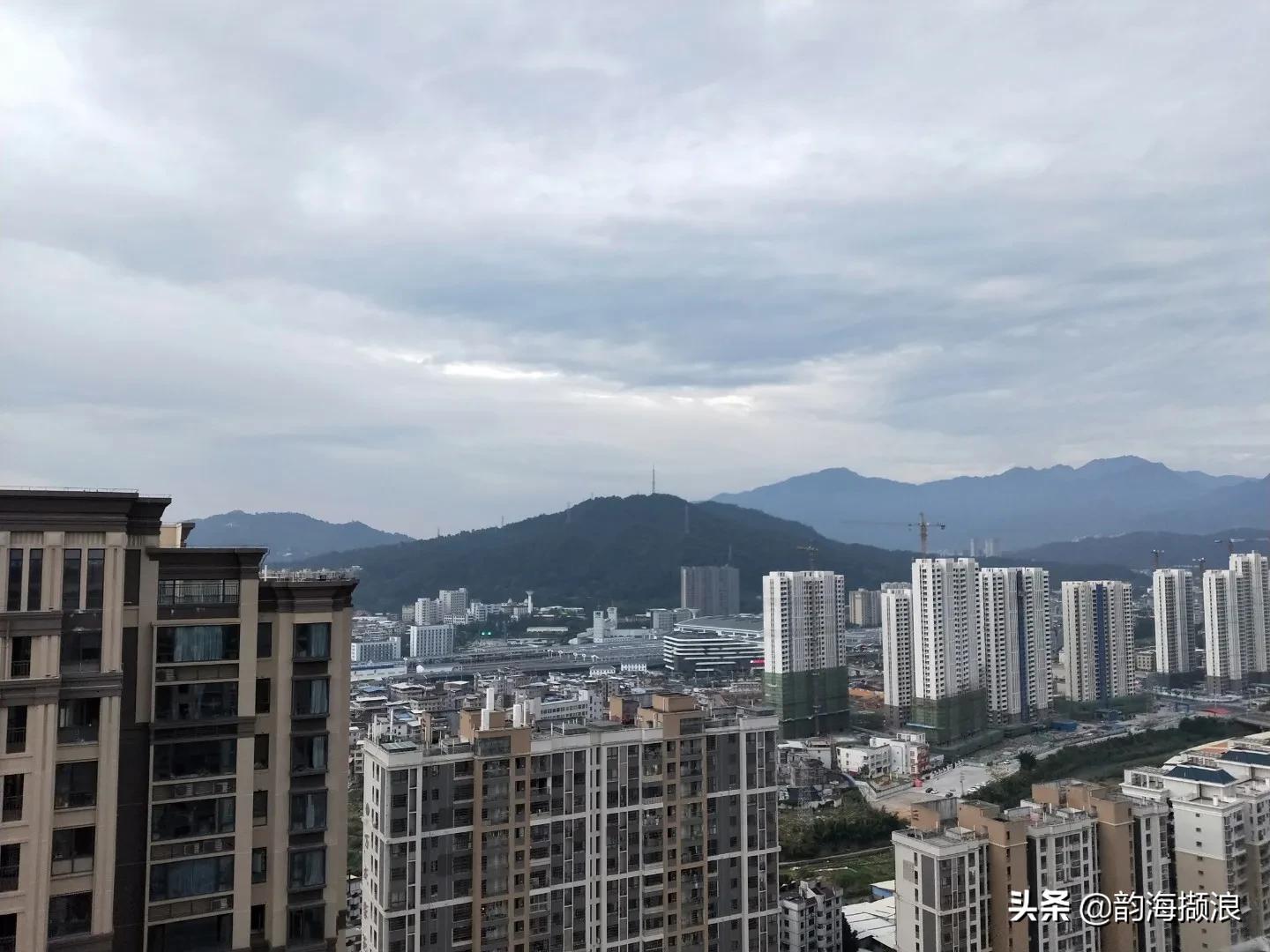 山城龙岩,龙岩风景区群山环绕