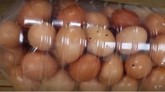 如何把鸡蛋塞到瓶子上,鸡蛋怎么塞到瓶子里