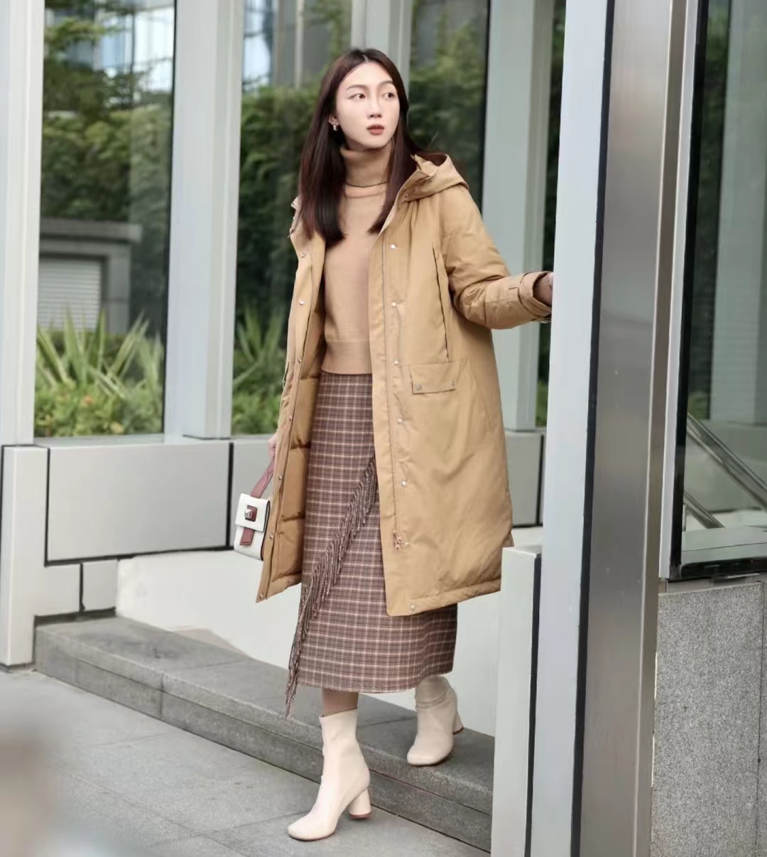 冬季穿什么颜色的羽绒服比较百搭,每个色系都很好看