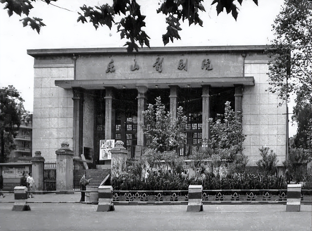 70年代的乐山照片,七十年代四川乐山老照片