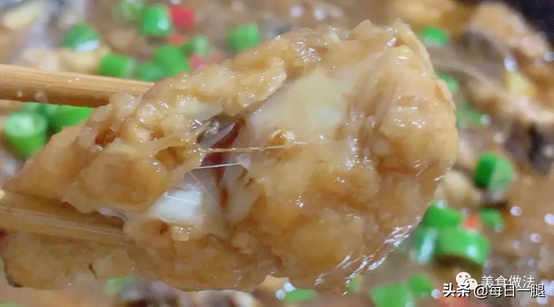 西红柿红烧鱼油炸最简单做法,红烧鱿鱼做法大全家常菜