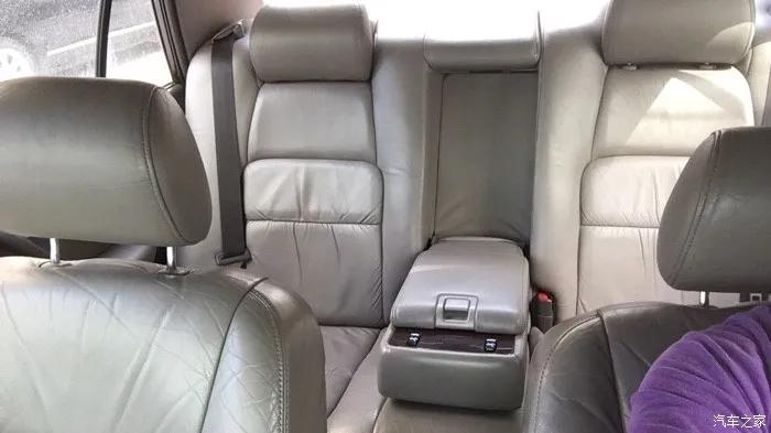 开箱报告|情怀有价！其辉1:18丰田皇冠JZS155汽车模型