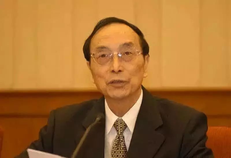 乡村兴则国家兴乡村强,乡村振兴首先要振兴乡镇