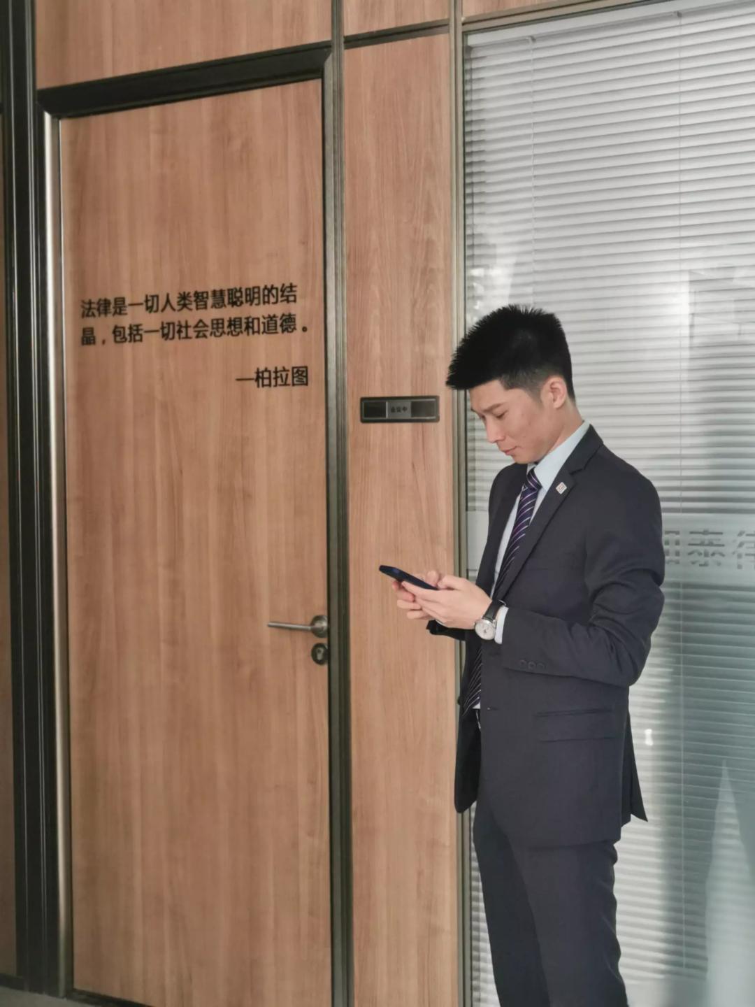 没有人脉和资源可以做律师吗,在深圳做律师如何