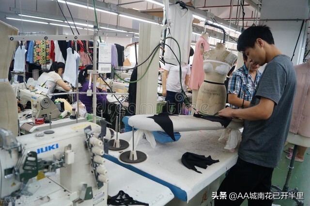 制衣厂月薪过万得做多少衣服,制衣厂一月工资一万多正常吗