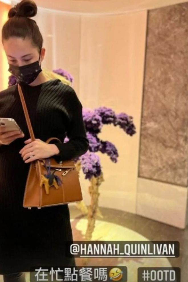 昆凌美人鱼mv,昆凌带女儿穿裙子