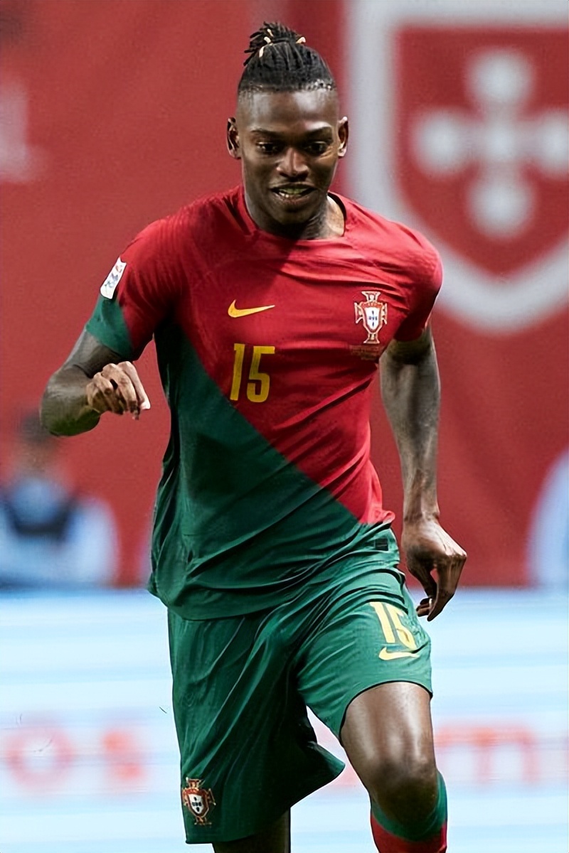 姆巴佩同期数据与梅西c罗对比,22年世界杯梅西和姆巴佩数据对比