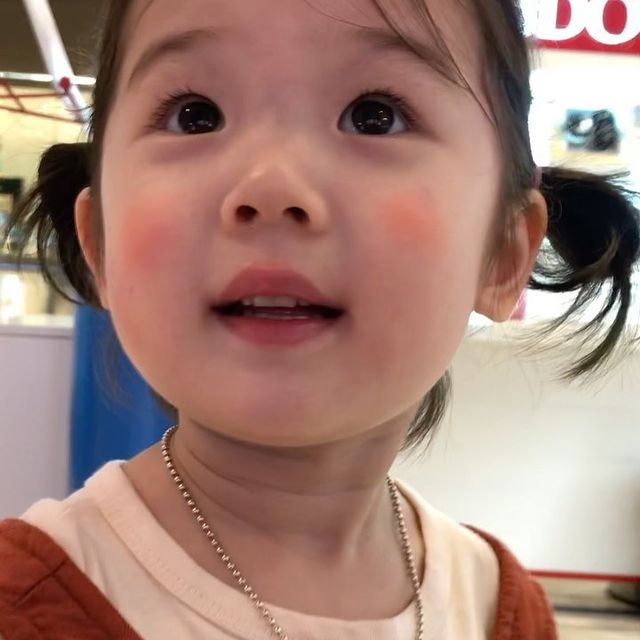 最近超火的可爱小女孩表情包,小女孩可爱萌表情包