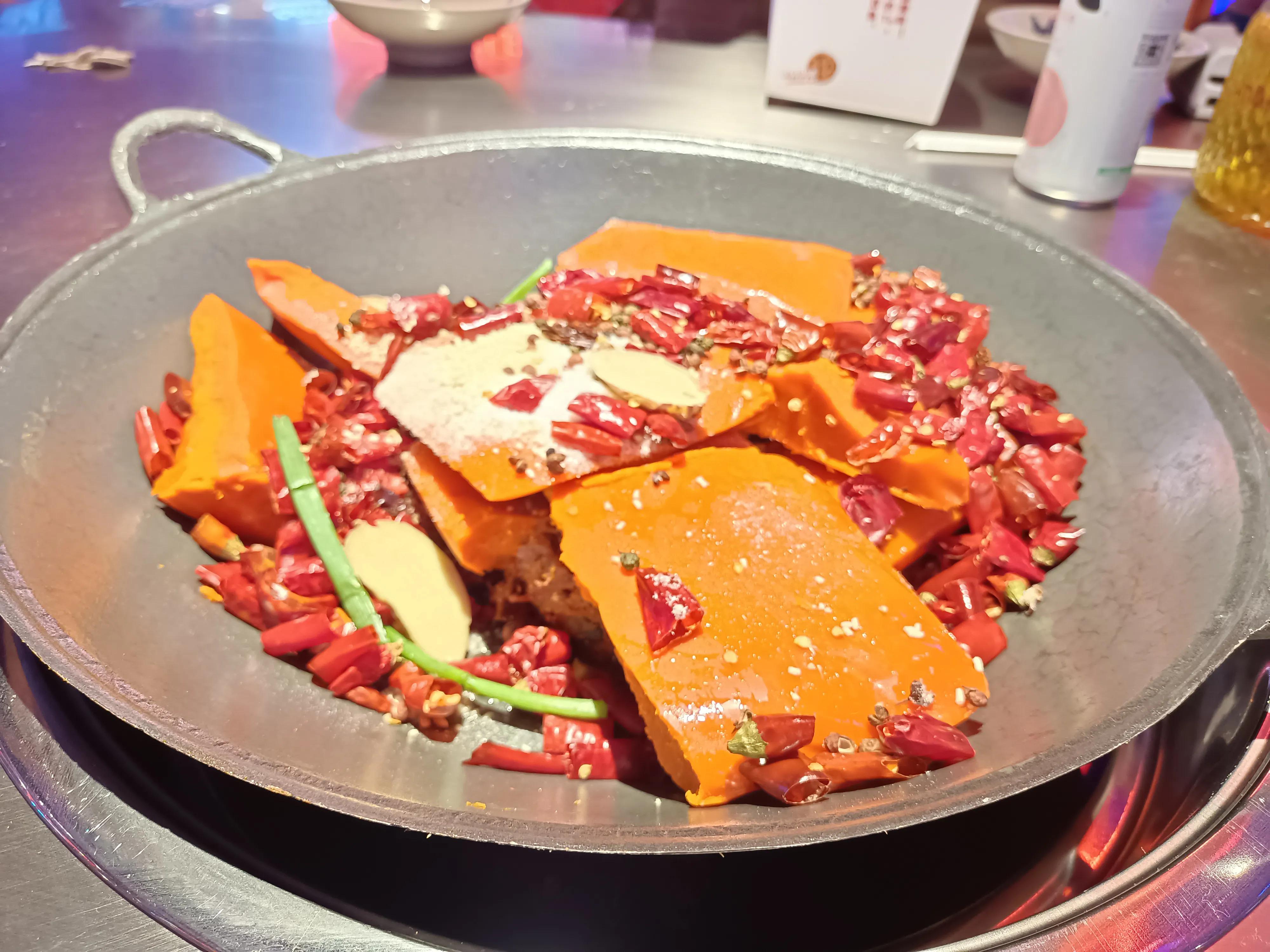 吃正宗重庆火锅就到胡同里,井格重庆火锅