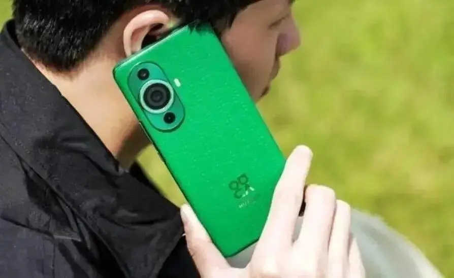 华为开始反击，512GB+6000万+鸿蒙OS3.0+昆仑玻璃，低至2779元