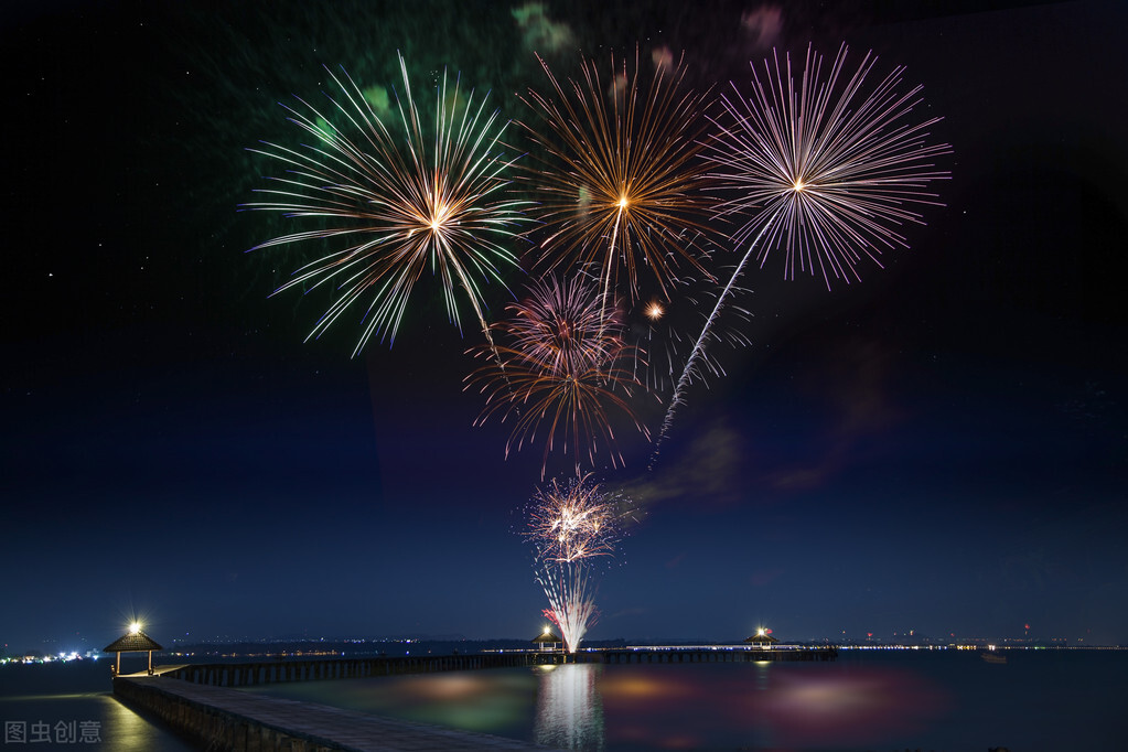 新年古诗词12首：除夕更阑人不睡，厌禳钝滞迎新岁