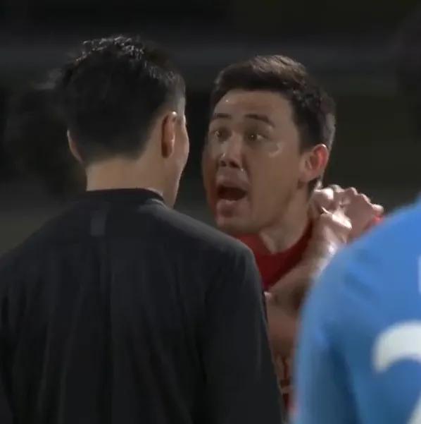 我劝李学鹏抓紧退休、遛鸟养性情，来年参加夕阳红足球队