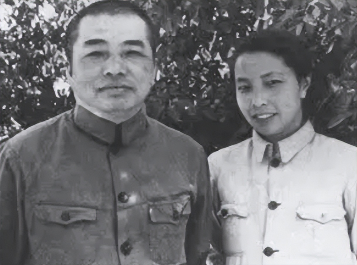 左权女儿考哈军工，却因“政审不合格”被拒，陈赓：你多填了个人