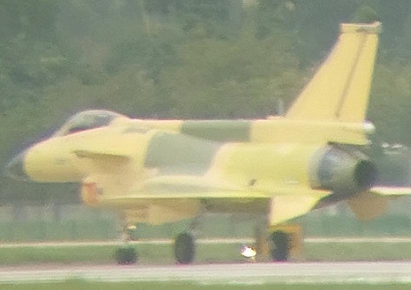 歼10首次对外曝光外形图,歼10最新真实消息