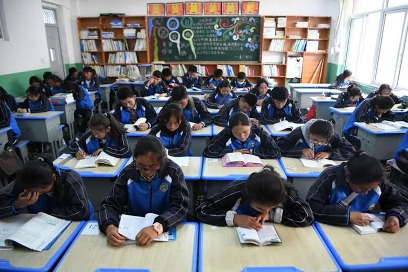 九零后小伙休学创业做网红内衣,90后小伙卖内衣年入百万