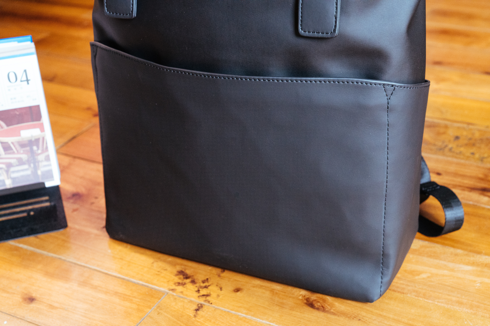 种草的翻包文化，好物实用至上：我的通勤实用主义EDC都有些啥？