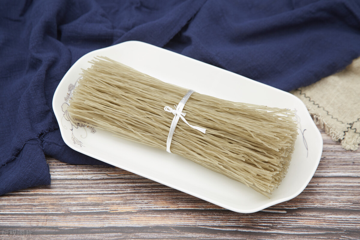 广西特色美食螺蛳粉介绍,广西除了螺蛳粉有什么好吃的特产