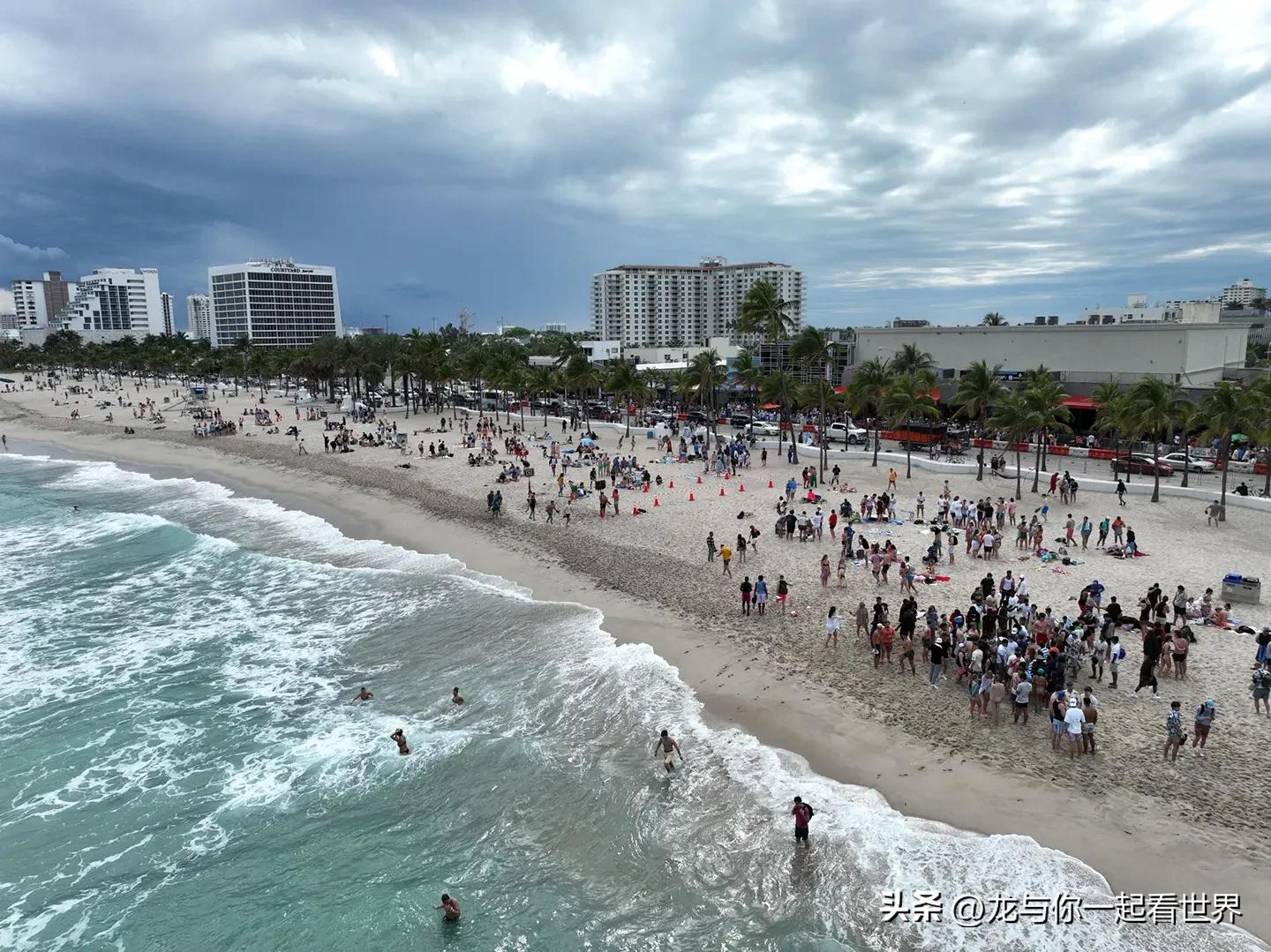 佛罗里达搏击俱乐部：狂欢者在海滩运动中释放压抑的怒火