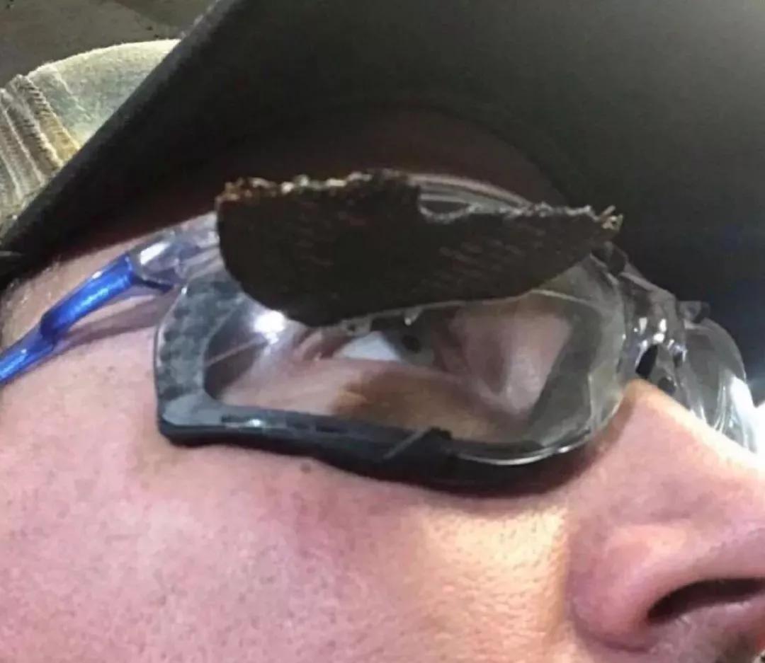 不戴护目镜焊工有什么影响,焊工作业时必须佩戴哪些防护用品