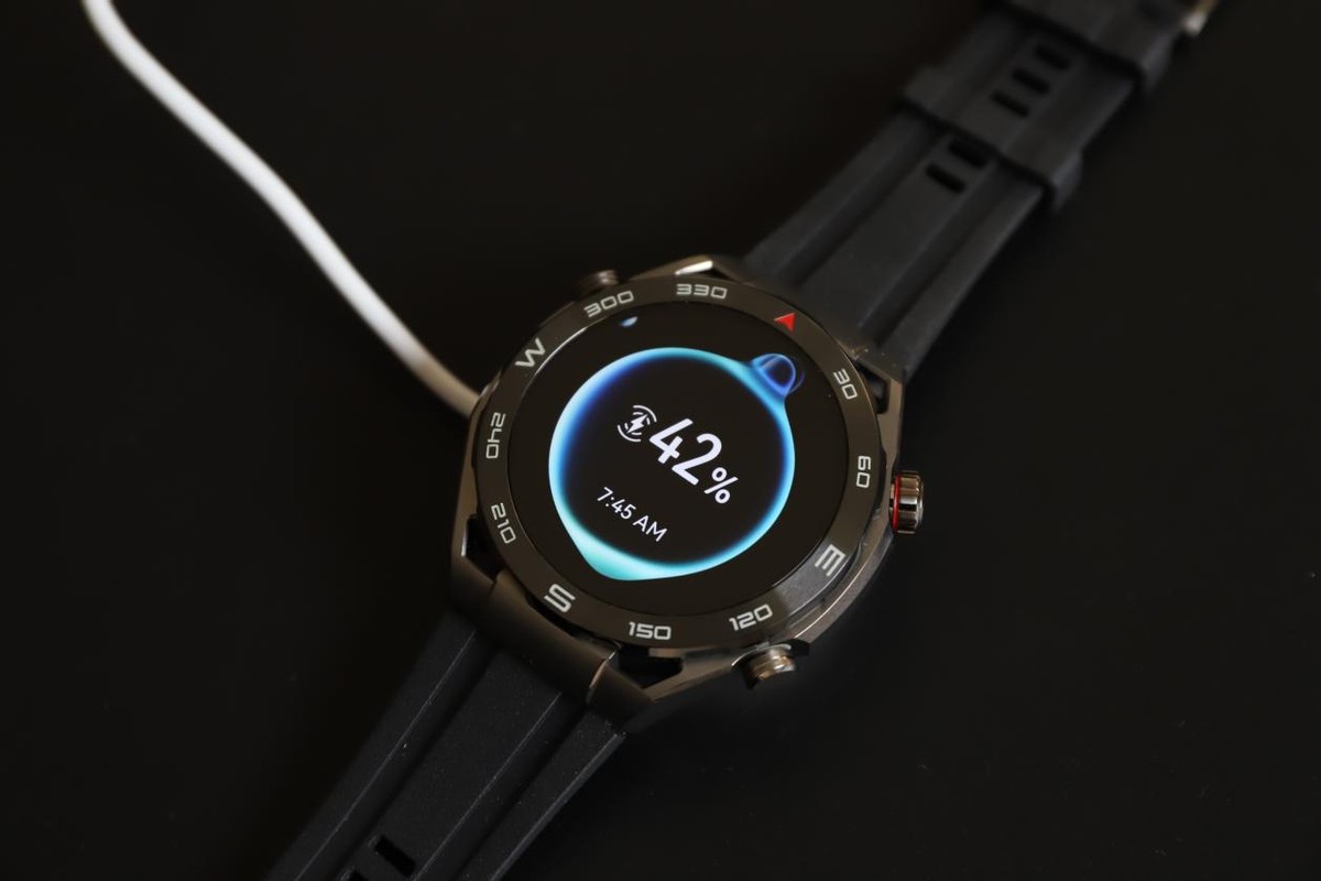 华为watchultimate对比watch4,华为表王watchultimate