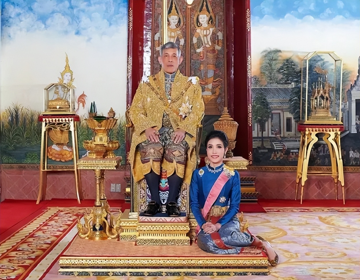 泰国王室诗妮娜恢复王妃头衔,泰国王后诗妮娜封后