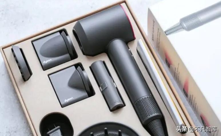 被誉“家电界苹果”，获近3亿中国中产阶级的喜爱，登顶英国首富