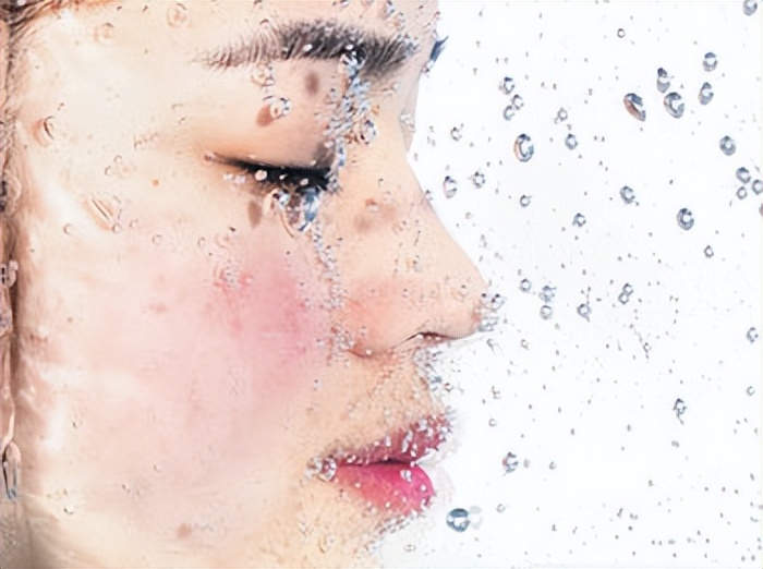 女生想要皮肤白嫩光滑,让你少长痘的好习惯