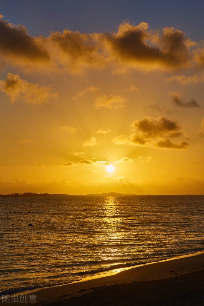 做自媒体真的能月入过万,自媒体培训说月入过万是真的吗